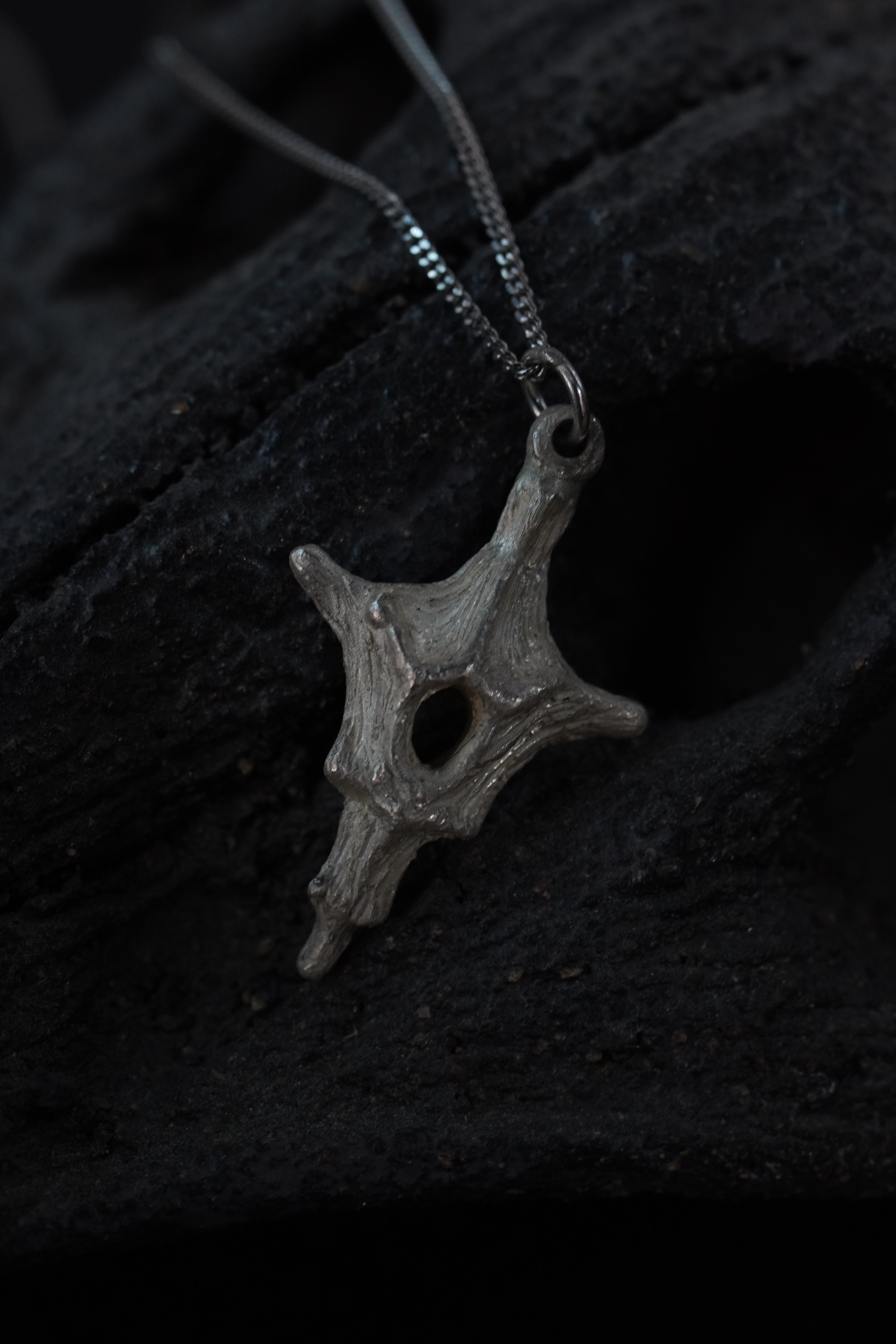 CROSS BONES necklace [MSJK006]