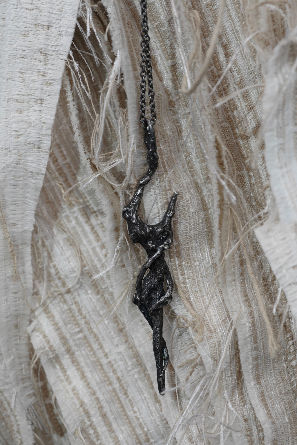 COLLIER CANNE EN BOIS