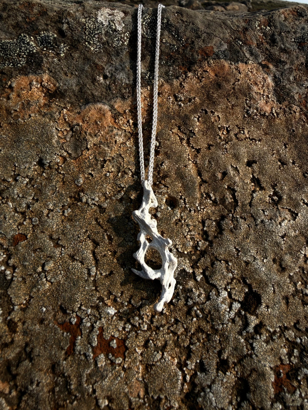 Burlbone necklace [CG006]
