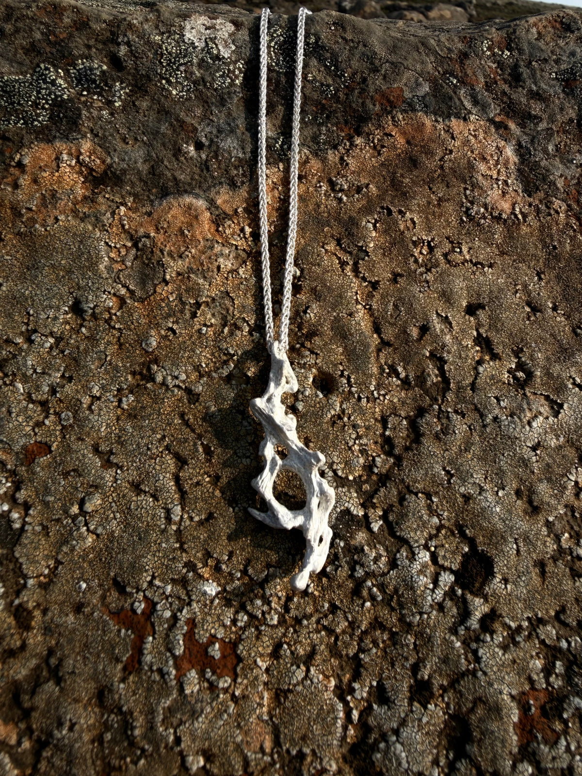 Burlbone necklace [CG006]